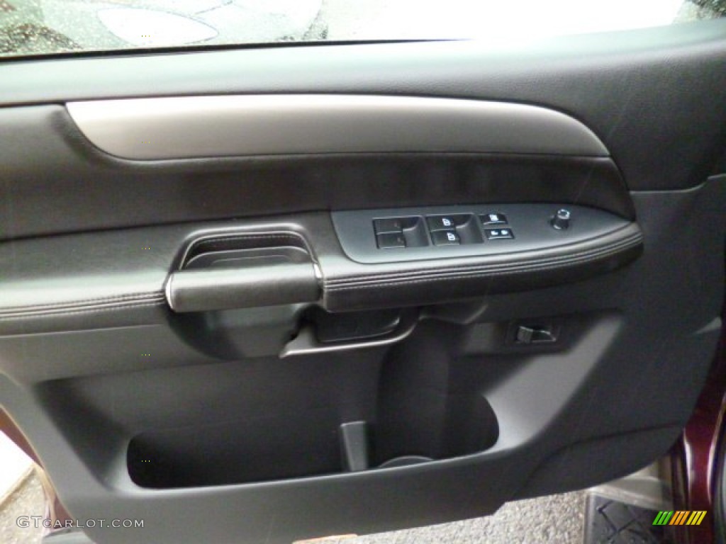 2013 Armada SV 4WD - Midnight Garnet / Charcoal photo #16