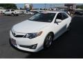 Super White - Camry SE Photo No. 3