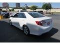 Super White - Camry SE Photo No. 5