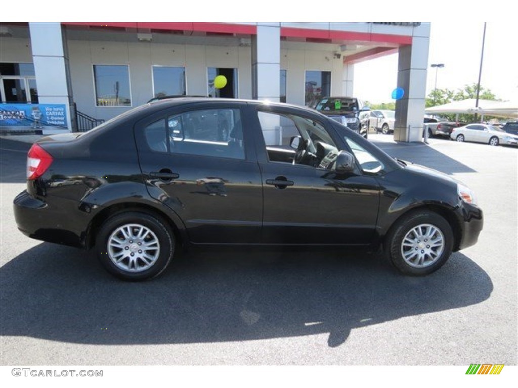 2013 SX4 Sedan LE Popular Package - Metallic Star Silver / Black photo #8