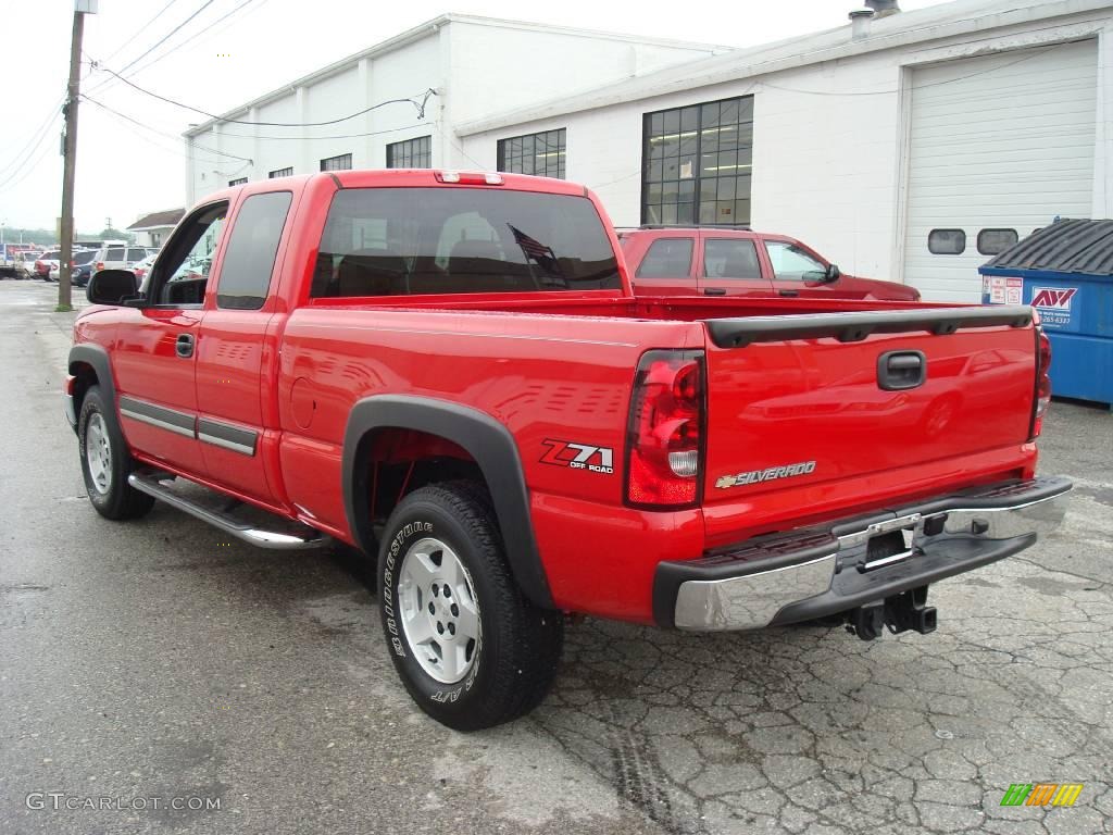 2006 Silverado 1500 LS Extended Cab 4x4 - Victory Red / Dark Charcoal photo #8