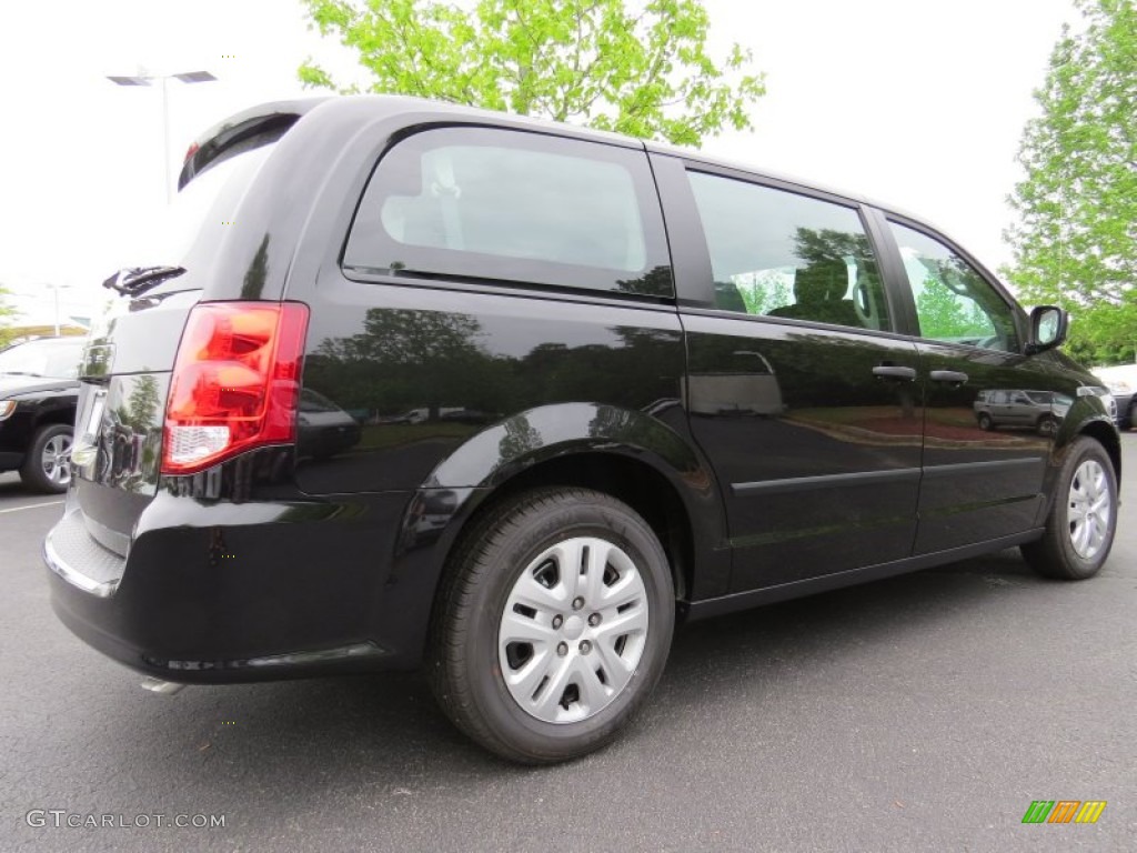 2014 Grand Caravan American Value Package - Brilliant Black Crystal Pearl / Black/Light Graystone photo #3