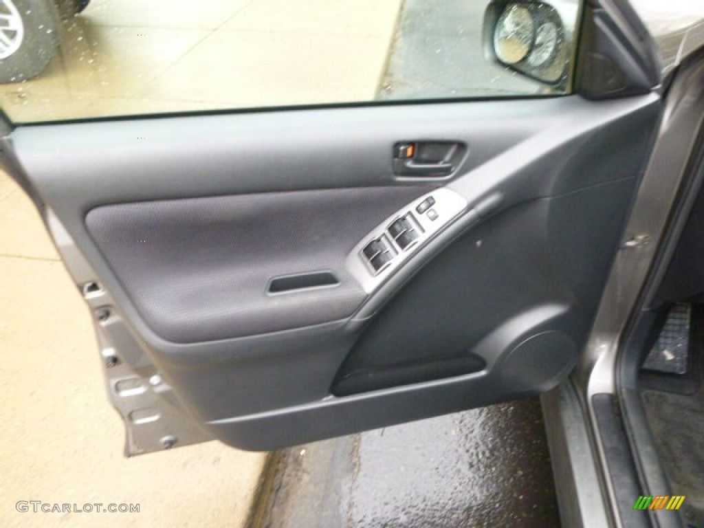 2006 Vibe AWD - Stealth / Graphite Black photo #11