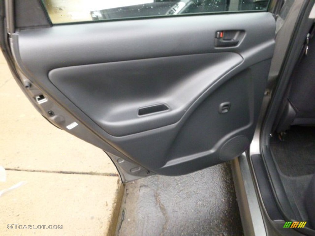 2006 Vibe AWD - Stealth / Graphite Black photo #13