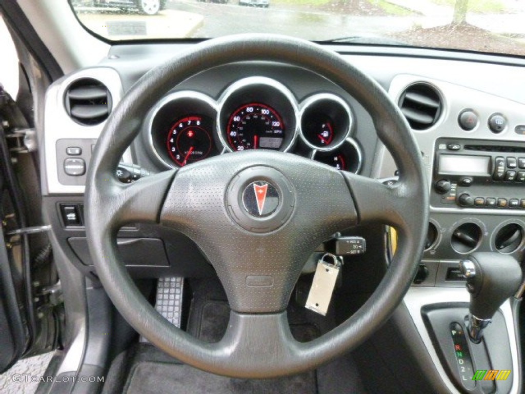 2006 Vibe AWD - Stealth / Graphite Black photo #18