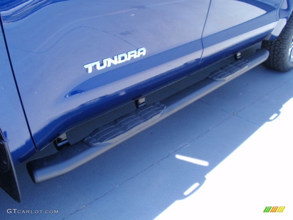 2014 Tundra TSS CrewMax - Blue Ribbon Metallic / Graphite photo #12