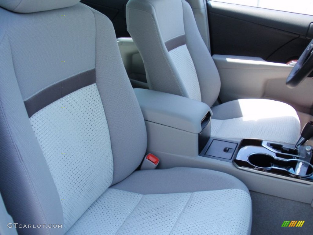 2014 Camry XLE - Magnetic Gray Metallic / Ash photo #19