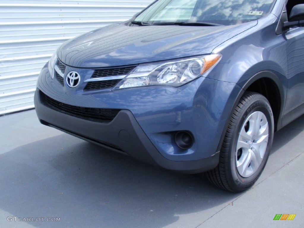 2014 RAV4 LE - Shoreline Blue Pearl / Black photo #10