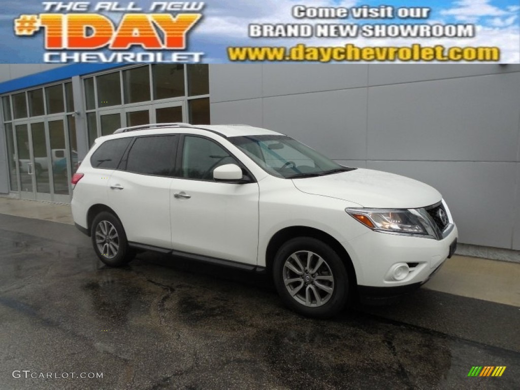 2014 Pathfinder SV AWD - Moonlight White / Charcoal photo #1