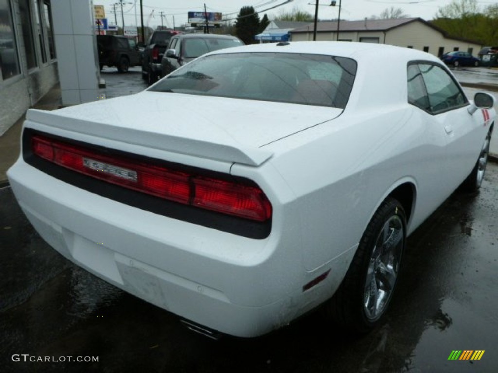 2014 Challenger R/T Plus - Bright White / Dark Slate Gray/Radar Red photo #5