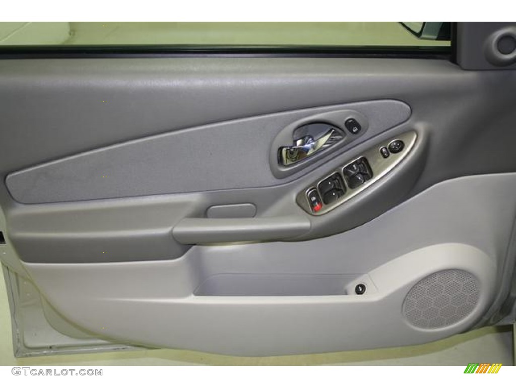 2006 Malibu Maxx LT Wagon - Silverstone Metallic / Titanium Gray photo #33