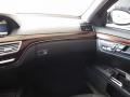 Black - S 550 Sedan Photo No. 29