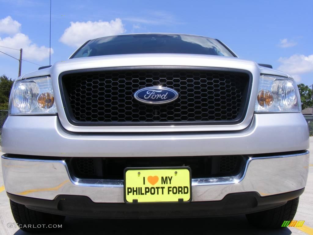 2005 F150 XLT SuperCrew - Silver Metallic / Medium Flint/Dark Flint Grey photo #9
