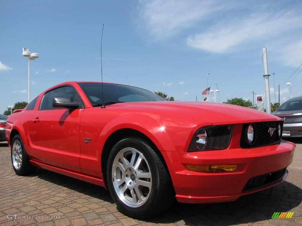 2005 Mustang GT Premium Coupe - Torch Red / Red Leather photo #7