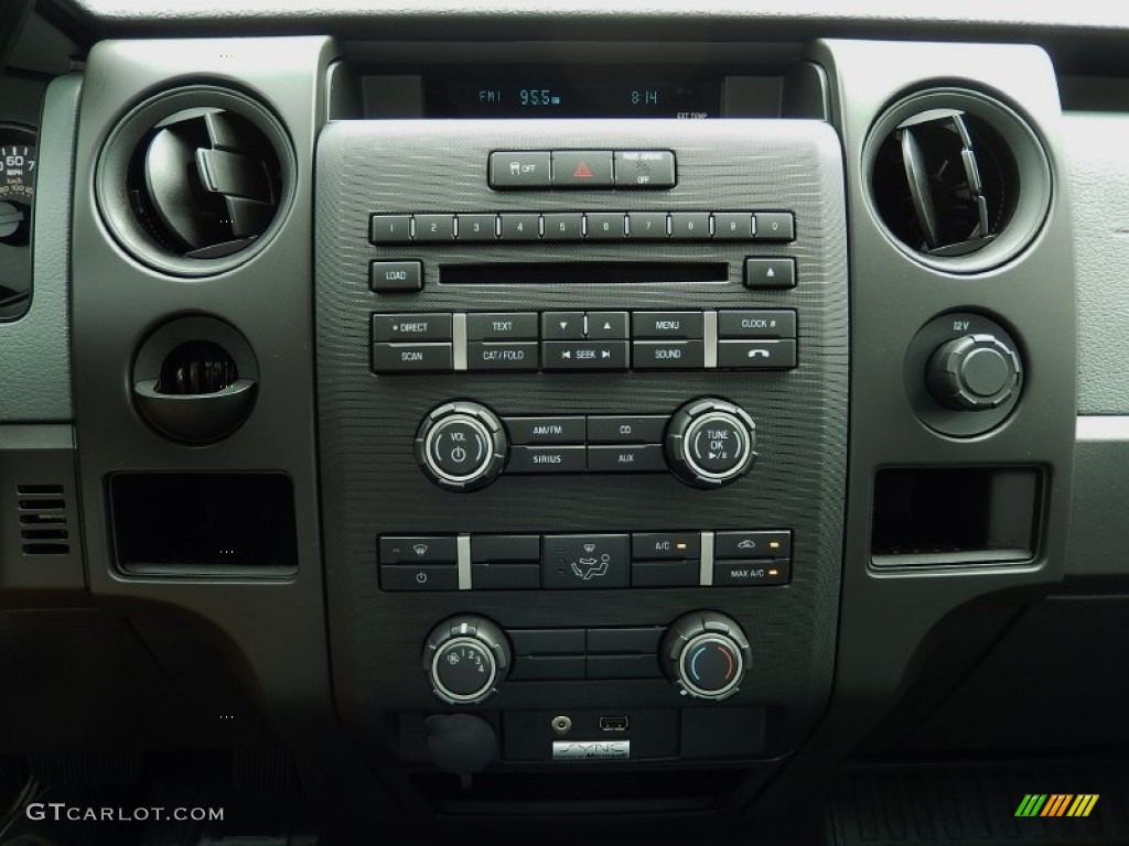 2014 Ford F150 XL Regular Cab Controls Photo #93043564