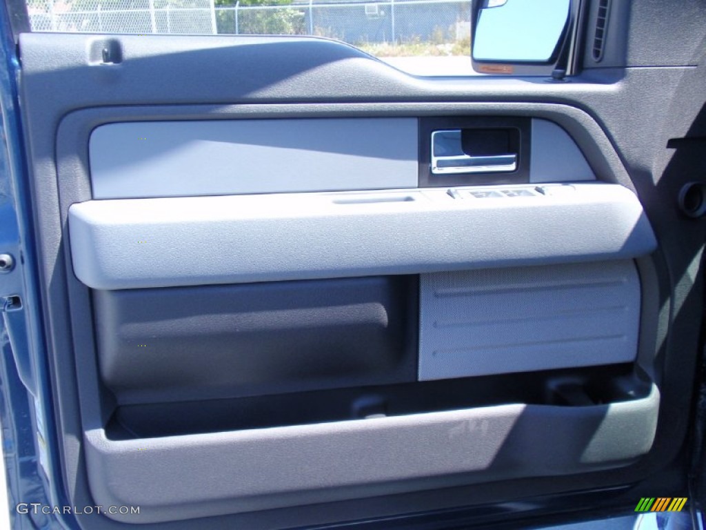 2014 F150 XLT SuperCrew - Blue Jeans / Steel Grey photo #28