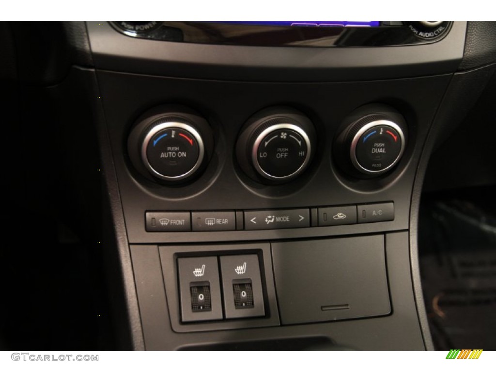 2013 Mazda MAZDA3 i Grand Touring 5 Door Controls Photo #93050119