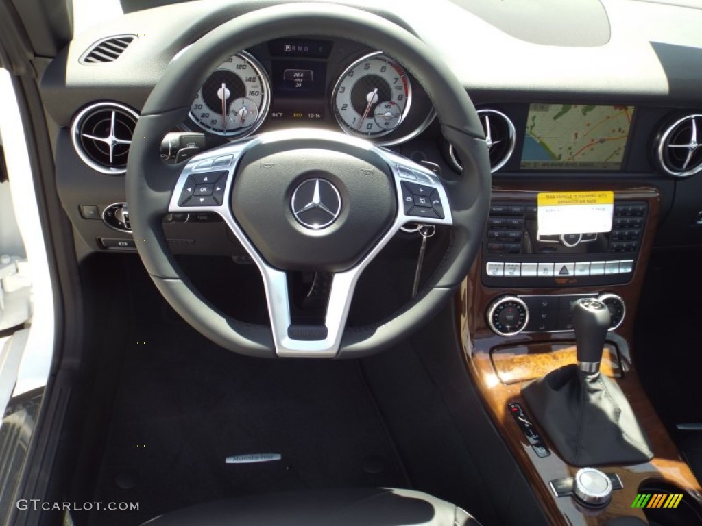 2014 Mercedes-Benz SLK 350 Roadster Dashboard Photos