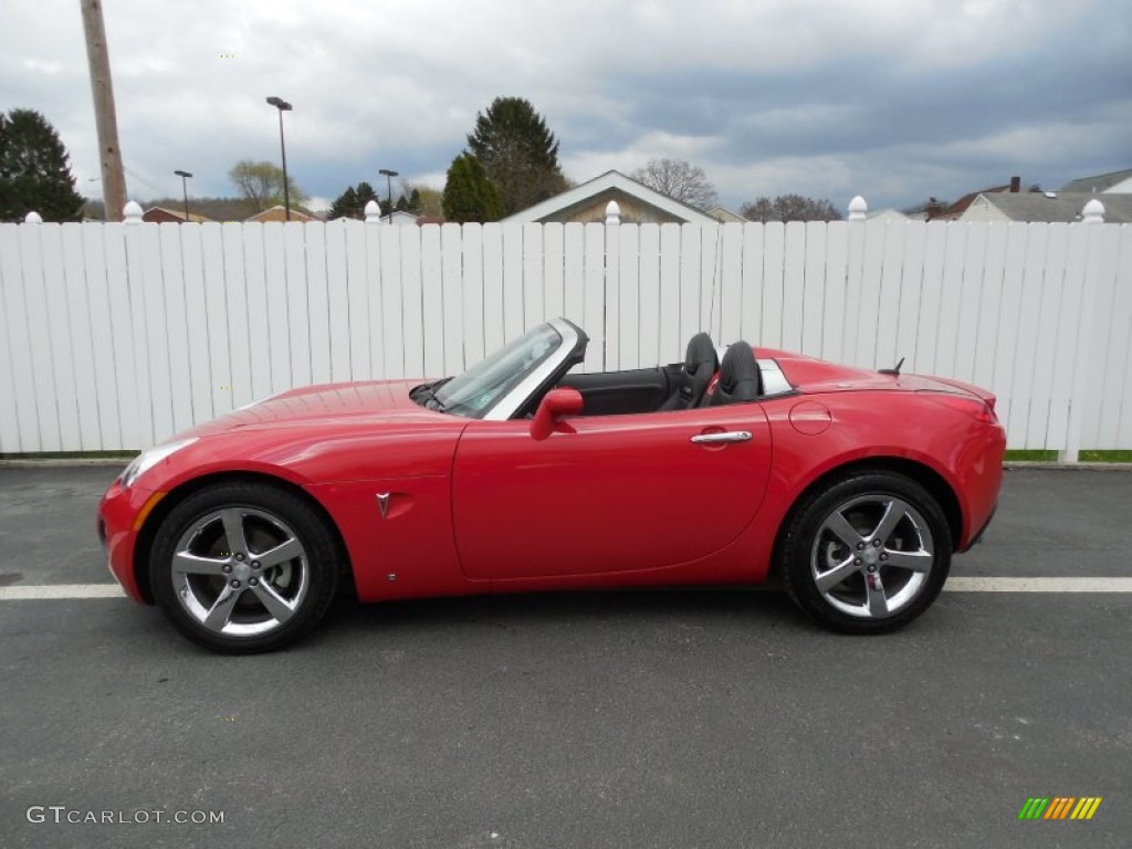 2008 Solstice GXP Roadster - Aggressive Red / Ebony photo #2