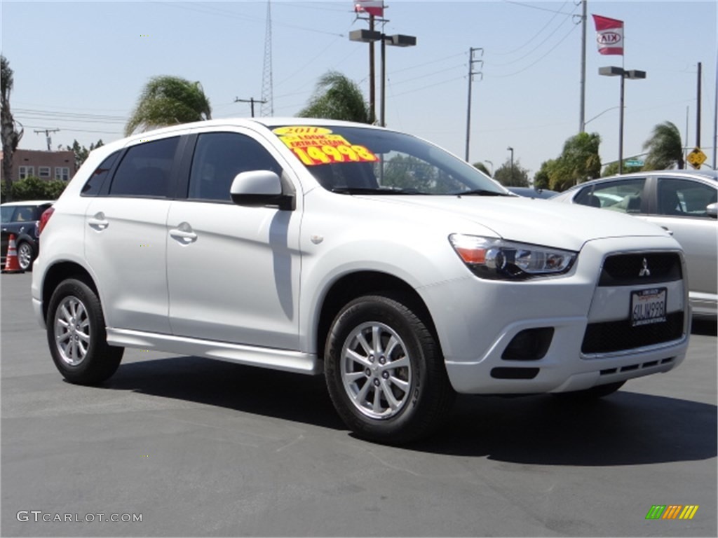 2011 Diamond White Pearl Mitsubishi Outlander Sport ES 93038972 Photo