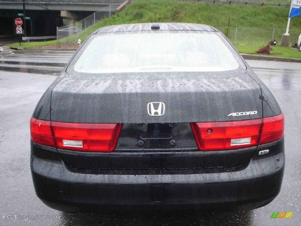 2005 Accord EX-L V6 Sedan - Nighthawk Black Pearl / Ivory photo #4