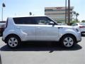 2014 Bright Silver Kia Soul 1.6  photo #2