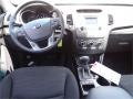 Black - Sorento LX V6 Photo No. 10