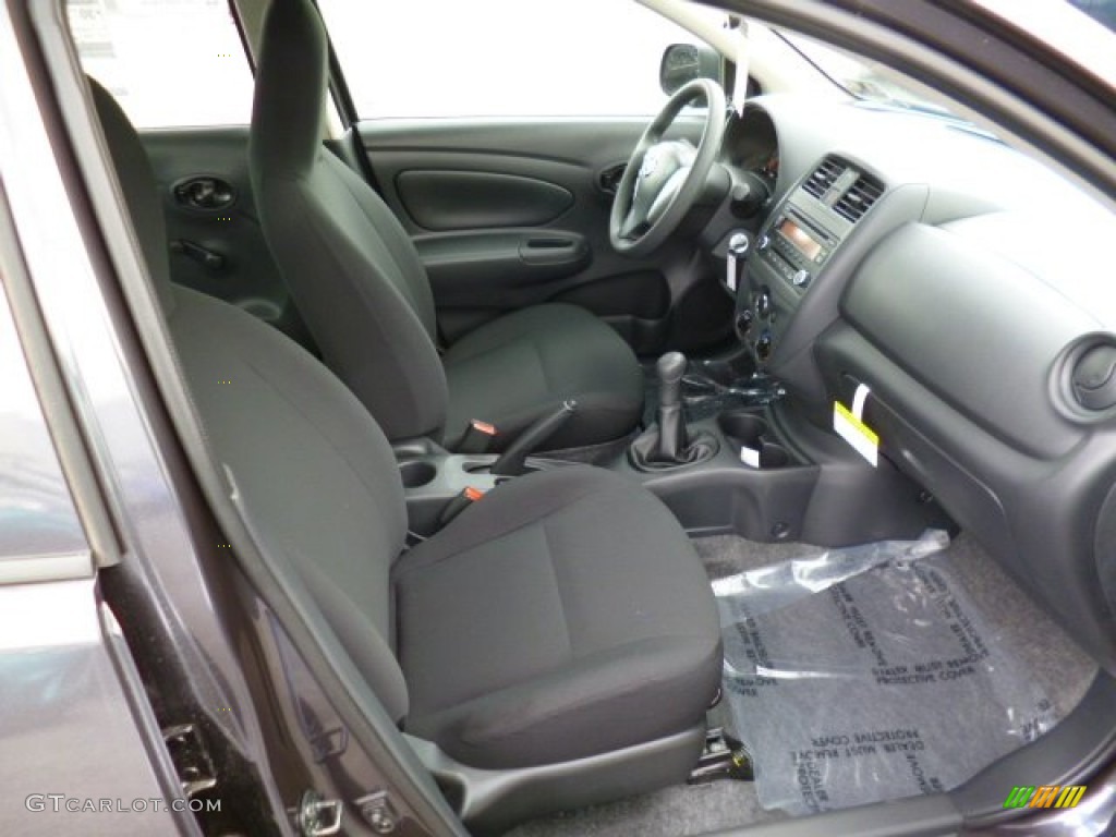 Charcoal Interior 2015 Nissan Versa 1.6 S Sedan Photo #93063937