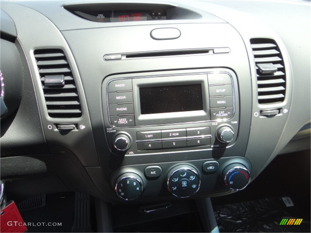 2014 Forte LX - Desert Sand / Black photo #12