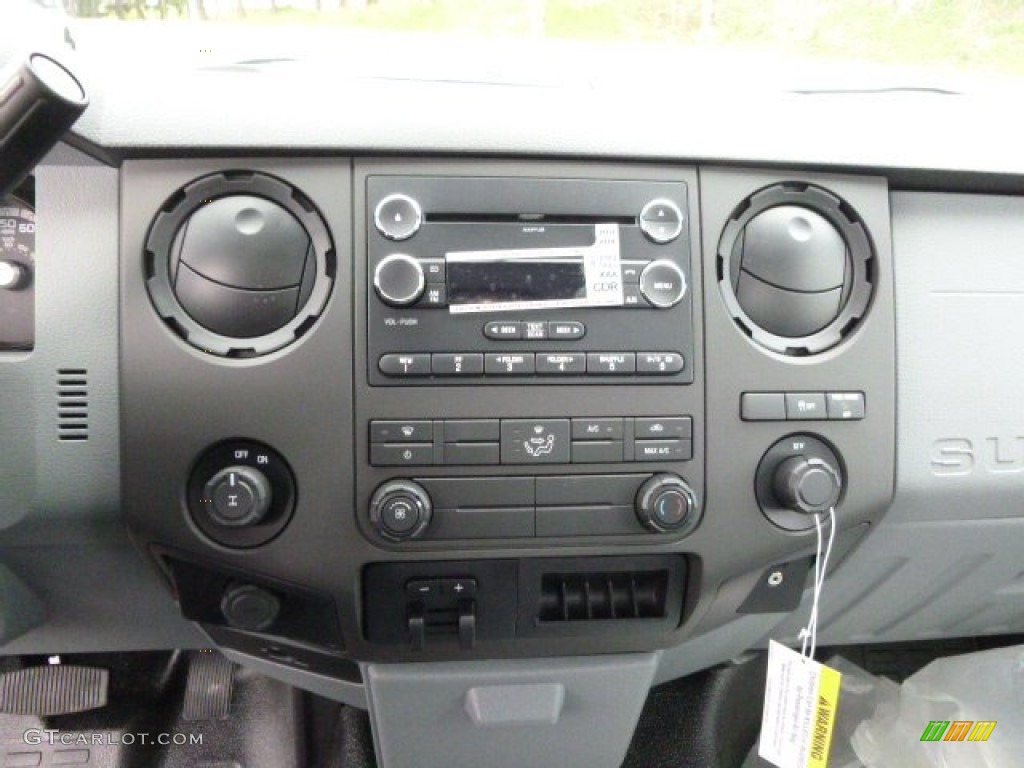 2015 F250 Super Duty XL Regular Cab - Oxford White / Steel photo #13