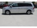 Mercury Silver Metallic - Routan SE Photo No. 4