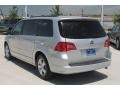 Mercury Silver Metallic - Routan SE Photo No. 7