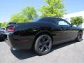 Black - Challenger SXT Photo No. 3