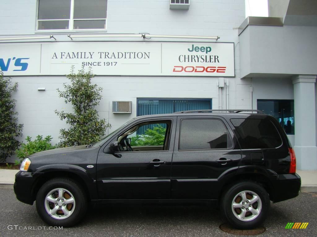 2005 Tribute s 4WD - Mystic Black / Medium Pebble Beige photo #1