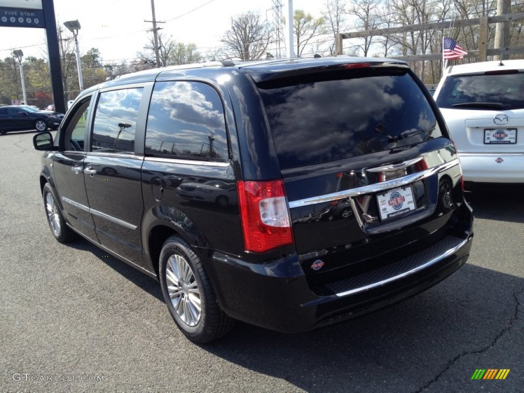 2014 Town & Country 30th Anniversary Edition - Brilliant Black Crystal Pearl / Black/Light Graystone photo #4