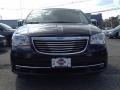 2014 Brilliant Black Crystal Pearl Chrysler Town & Country Limited  photo #2