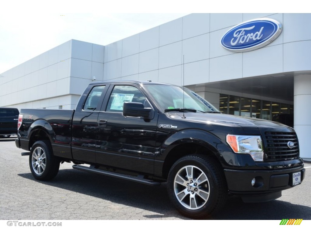 Tuxedo Black Ford F150