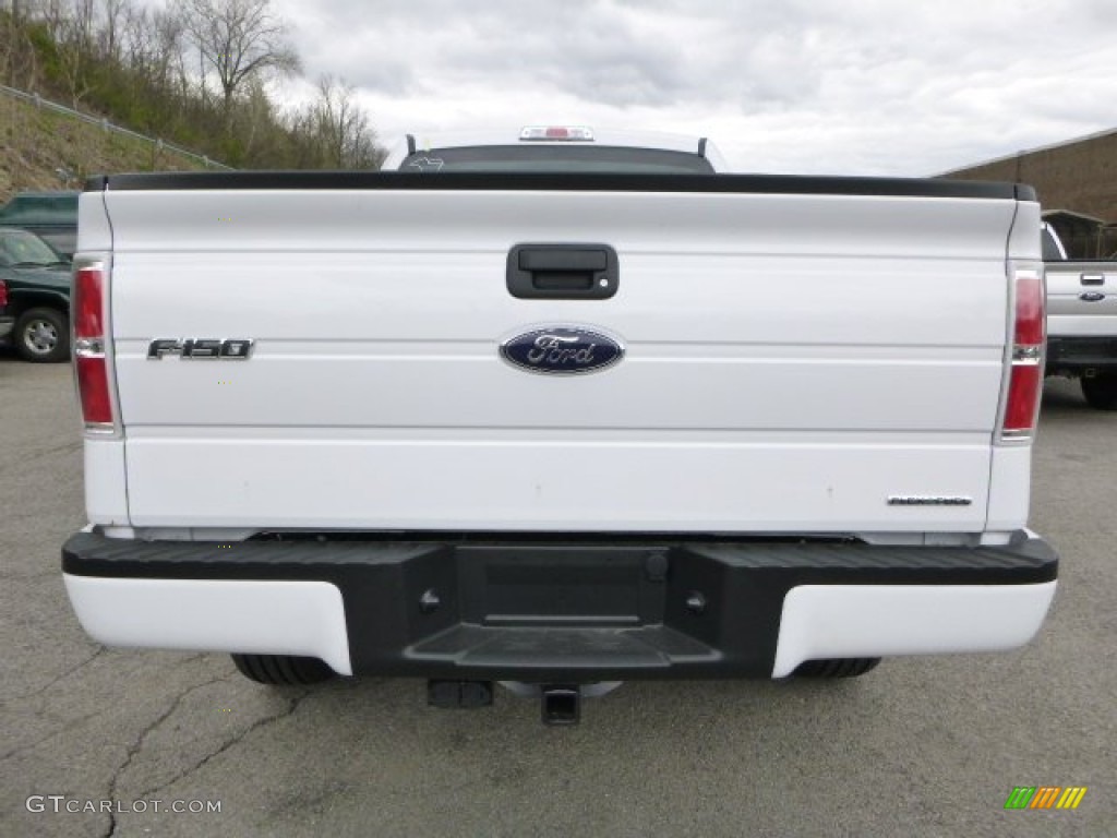 2014 F150 STX SuperCab 4x4 - Oxford White / Steel Grey photo #3