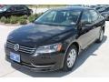 2013 Black Volkswagen Passat 2.5L S  photo #3