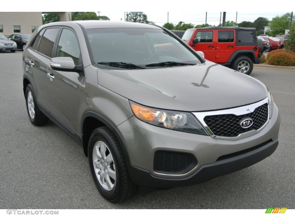 2013 Sorento LX - Titanium Silver / Black photo #2