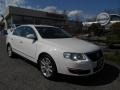 Candy White - Passat Komfort Sedan Photo No. 1