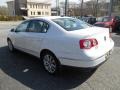 Candy White - Passat Komfort Sedan Photo No. 7