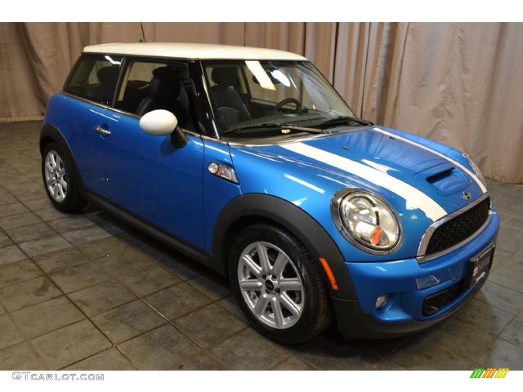 2012 Cooper S Hardtop - Laser Blue Metallic / Carbon Black photo #4