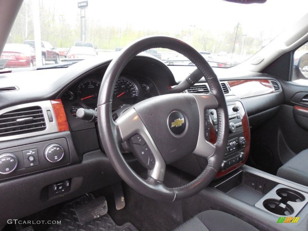 2012 Avalanche LS 4x4 - Victory Red / Ebony photo #14