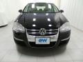 Black - Jetta SE Sedan Photo No. 5