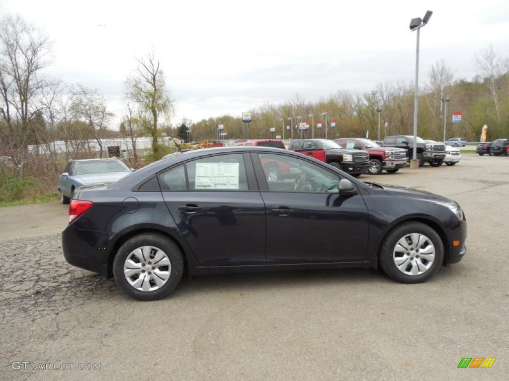2014 Cruze LS - Blue Ray Metallic / Jet Black/Medium Titanium photo #7