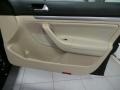 Black - Jetta SE Sedan Photo No. 16