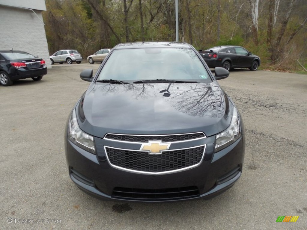 2014 Cruze LS - Blue Ray Metallic / Jet Black/Medium Titanium photo #9