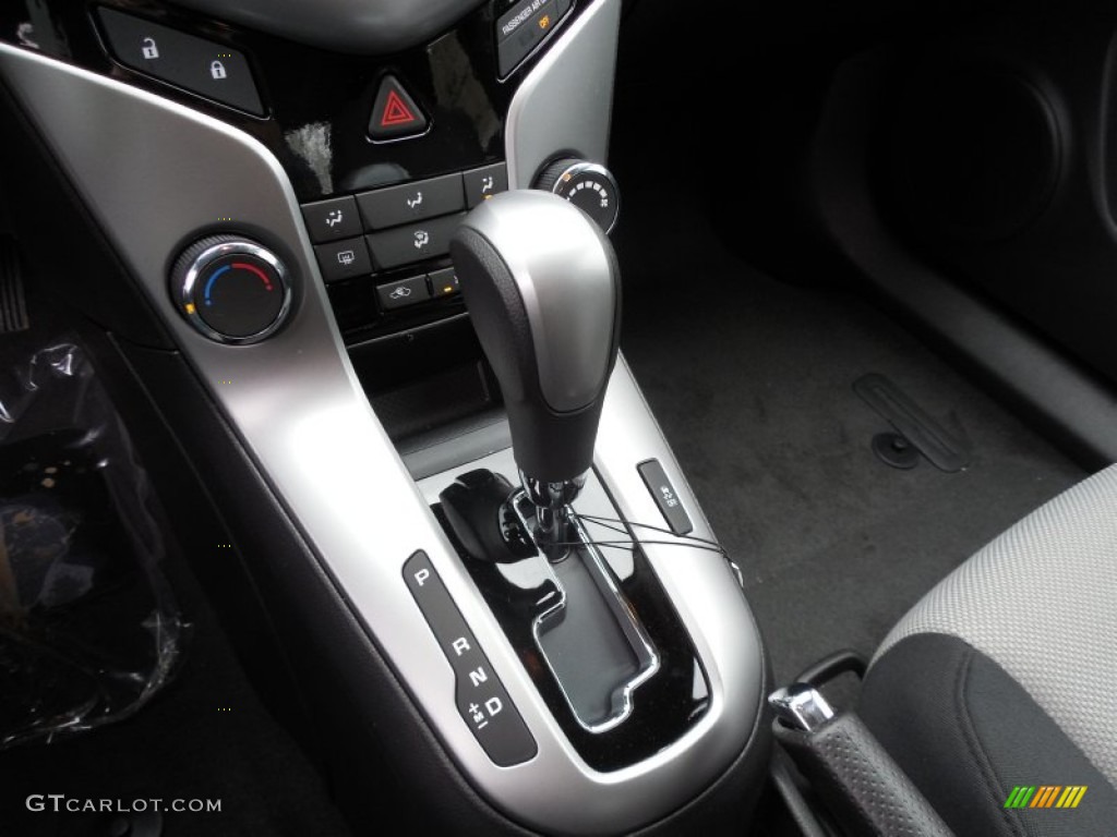 2014 Cruze LS - Blue Ray Metallic / Jet Black/Medium Titanium photo #15