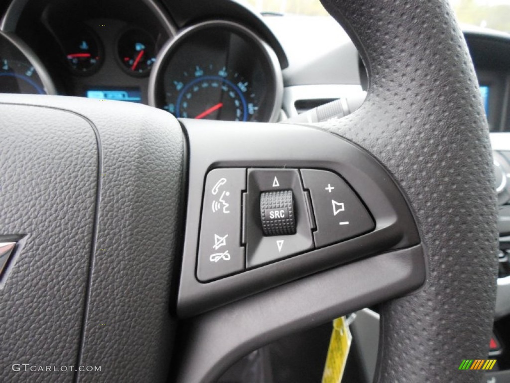 2014 Cruze LS - Blue Ray Metallic / Jet Black/Medium Titanium photo #18